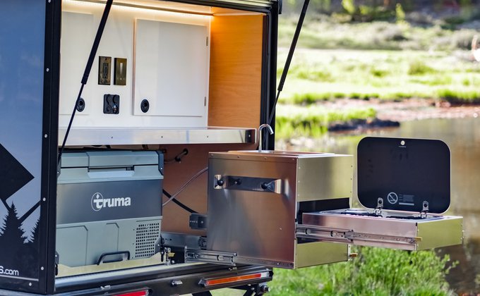Boreas camper set up at camp